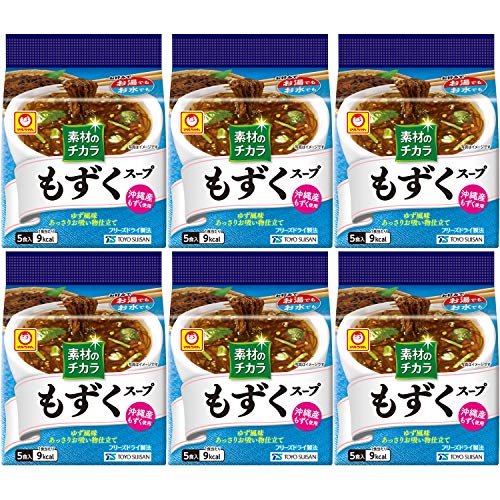 商品情報 商品の説明 商品紹介厳選された沖縄産もずくだけを使用し、みつば、ねぎ、ごまが入った ゆず風味の効いた鰹だしのお吸物仕立てスープです。フリーズドライ製法なので、お湯を注ぐだけで本格的なスープの出来上がり。素材の旨みや風味を活かした、ごはんに良く合うスープです。健康を気にする方、ダイエット志向の方にもおすすめです(一食当たり 9kcal)。調理方法:器に袋の中身を開け、熱湯(1人分160ml)を注ぎ、軽くかきまぜたらできあがりです。原材料・成分醤油、食塩、デキストリン、かつおエキス、でん粉、発酵調味料、具(もずく、みつば、ゆず、ねぎ、ごま)、ソルビトール、調味料(アミノ酸等)、酸化防止剤(ビタミンE)、(原材料の一部に 小麦 を含む)使用方法器に袋の中身を開け、熱湯(1人分160ml)を注ぎ、軽くかきまぜたらできあがりです。 主な仕様 内容量:(3.6g x 5)×6 原材料:醤油、食塩、デキストリン、かつおエキス、でん粉、発酵調味料、具(もずく、みつば、ゆず、ねぎ、ごま)、ソルビトール、調味料(アミノ酸等)、酸化防止剤(ビタミンE)、(原材料の一部に 小麦 を含む) 商品サイズ(高さx奥行x幅):210mmx110mmx230mm