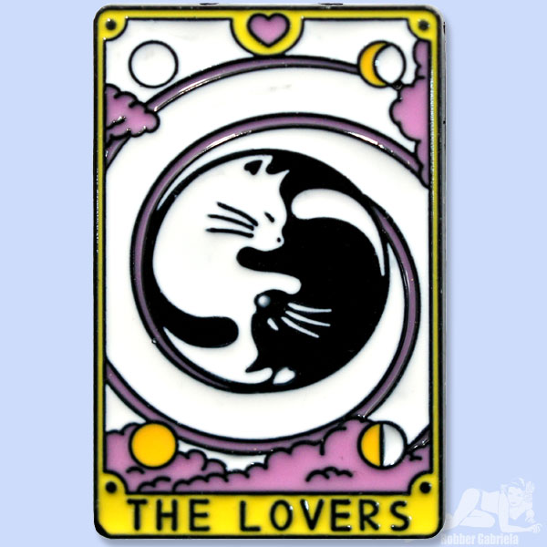 タロット風ピンバッジ ピンズ ラペルピン【勾玉の黒猫と白猫・THE LOVERS】黒ネコ 白ねこ キャット タロットカード かわいい ネコ雑貨 ファンタジー アクセサリー pins cat