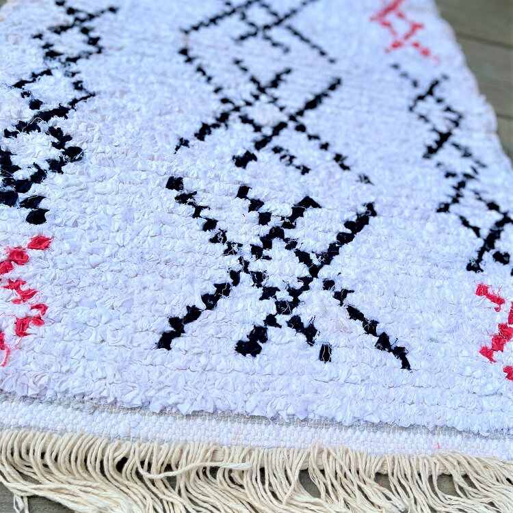 Rakuten - 【S /100×60cm】モロッコ ラグ ｢ボシャルウィット002｣ Moroccan rug フロアマット ミニラグ ボシャラウィット Boucherouite リサイクルラグ 玄関マット 絨毯 カーペット インテリア モロッカン フロアラグ フロアーマット 可愛いラグ ラグマット おしゃれ ヴィンテージ風