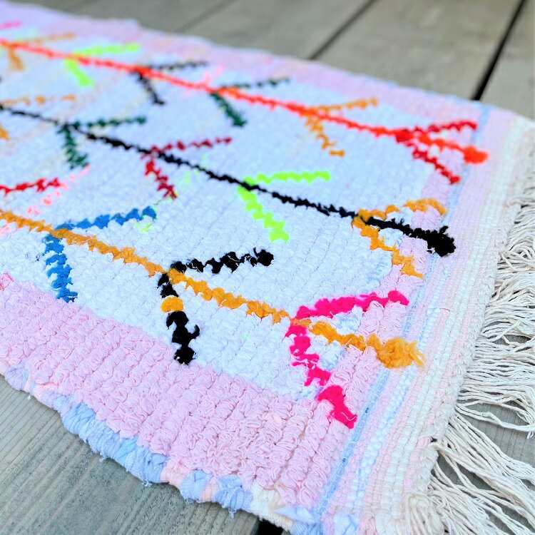 Rakuten - 【S /100×60cm】モロッコ ラグ「ボシャルウィット001｣ Moroccan rug フロアマット ミニラグ ボシャラウィット Boucherouite リサイクルラグ 玄関マット 絨毯 カーペット モロッカンインテリア フロアラグ フロアーマット 可愛いラグ ラグマット おしゃれ ヴィンテージ風