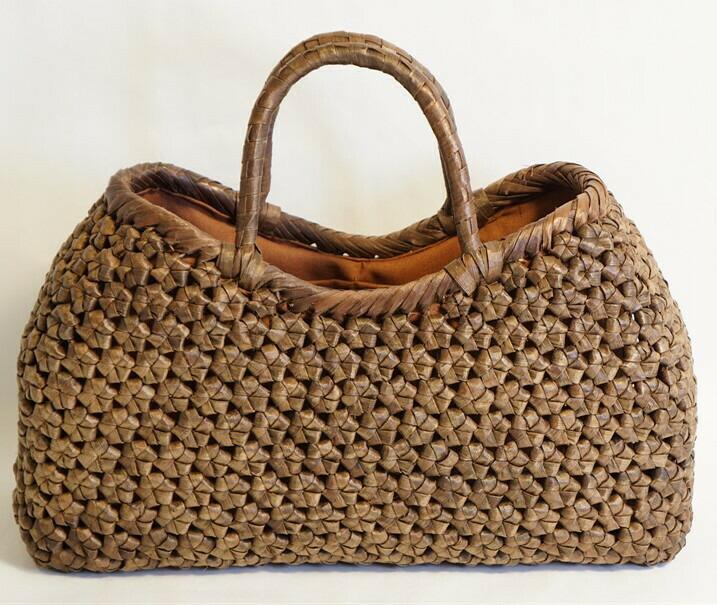 Handbag Type - 母の日 ギフト プレゼント 山胡桃木 クルミ 六角花結び編み 山葡萄 籠 かご バッグ コンパクト 巾着 山葡萄 かごバッグ やまぶどう 山ぶどう カゴバッグ 持ち手 おしゃれ バスケット メルカド レディース ハンドバッグ 着物 籠バッグ