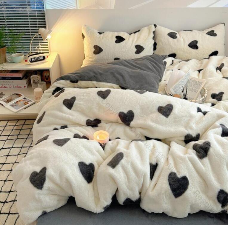 Futon Covers - 布団カバーセット 可愛いハート柄 厚手で暖かい フェイクファー素材 ふわふわの高級感 子供から大人まで対応 シングル セミダブル ダブ