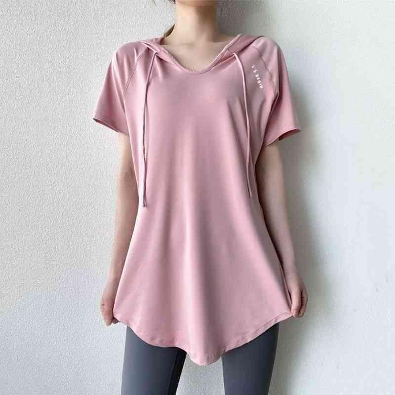 サイズS M L XL 2XLサイズについての説明S 着丈(69cm) バスト(86cm) ウエスト(76cm) 裾周り(97cm) 袖口(15.5cm) M 着丈(71cm) バスト(90cm) ウエスト(81cm) 裾周り(101cm) 袖口(16.5cm) L 着丈(73cm) バスト(94cm) ウエスト(85cm) 裾周り(105cm) 袖口(17.5cm) XL 着丈(75cm) バスト(98cm) ウエスト(89cm) 裾周り(109cm) 袖口(18.5cm) 2XL 着丈(77cm) バスト(102cm) ウエスト(93cm) 裾周り(113cm) 袖口(19.5cm) 測定方法によって誤差が生じますので、予めご了承下さい。素材ポリエステル色ピンク(長袖) ライトピンク(半袖) ホワイト(長袖) ブラック(半袖) ホワイト(半袖) ピンク(半袖) ブラック(長袖)備考サイズ詳細等の測り方はスタッフ間で統一、徹底はしておりますが、実寸は商品によって若干の誤差(1cm〜3cm )がある場合がございますので、予めご了承ください。商品の色は、撮影時の光や、お客様のモニターの色具合などにより、実際の商品と異なる場合がございます。あらかじめ、ご了承ください。製品によっては、生地の特性上、洗濯時に縮む場合がございますので洗濯時はご注意下さいませ。色味の強い製品によっては他の衣類などに色移りする場合もございますので、速やかに（脱水、乾燥等）するようにお願いいたします。生地によっては摩擦や汗、雨などで濡れた時は、他の製品に移染する恐れがございますので、着用の際はご注意下さい。生地の特性上、やや匂いが強く感じられるものもございます。数日のご使用や陰干しなどで気になる匂いはほとんど感じられなくなります。サイズS M L XL 2XLサイズについての説明S 着丈(69cm) バスト(86cm) ウエスト(76cm) 裾周り(97cm) 袖口(15.5cm) M 着丈(71cm) バスト(90cm) ウエスト(81cm) 裾周り(101cm) 袖口(16.5cm) L 着丈(73cm) バスト(94cm) ウエスト(85cm) 裾周り(105cm) 袖口(17.5cm) XL 着丈(75cm) バスト(98cm) ウエスト(89cm) 裾周り(109cm) 袖口(18.5cm) 2XL 着丈(77cm) バスト(102cm) ウエスト(93cm) 裾周り(113cm) 袖口(19.5cm) 測定方法によって誤差が生じますので、予めご了承下さい。素材ポリエステル色ピンク(長袖) ライトピンク(半袖) ホワイト(長袖) ブラック(半袖) ホワイト(半袖) ピンク(半袖) ブラック(長袖)備考サイズ詳細等の測り方はスタッフ間で統一、徹底はしておりますが、実寸は商品によって若干の誤差(1cm〜3cm )がある場合がございますので、予めご了承ください。商品の色は、撮影時の光や、お客様のモニターの色具合などにより、実際の商品と異なる場合がございます。あらかじめ、ご了承ください。製品によっては、生地の特性上、洗濯時に縮む場合がございますので洗濯時はご注意下さいませ。色味の強い製品によっては他の衣類などに色移りする場合もございますので、速やかに（脱水、乾燥等）するようにお願いいたします。生地によっては摩擦や汗、雨などで濡れた時は、他の製品に移染する恐れがございますので、着用の際はご注意下さい。生地の特性上、やや匂いが強く感じられるものもございます。数日のご使用や陰干しなどで気になる匂いはほとんど感じられなくなります。