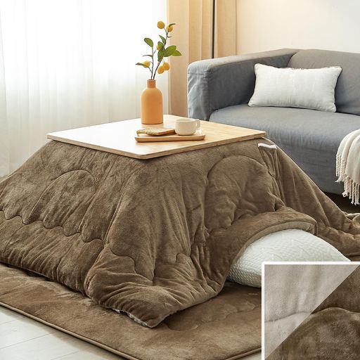 &#128293;【進化を続ける「HOT-Vシリーズ」7周年記念!】人気のHOT-Vシリーズ、今年で7周年!6年連続こたつ布団第1位&#127942;、敷きパッド第1位&#127942;、掛け布団第1位&#127942;、3年連続こたつマット第1位&#127942;、こたつ布団セット第1位&#127942;、5冠達成!合計88万枚突破!大変多くのご注文をいただき、本当にありがとうございます。OEKOTEX認証済、ISO9001認定工場、Transparencyによる確認済、寒い冬にサポートします!包装がパワーアップで、お届けの品質もさらにグレードUP!「HOT-Vシリーズ」は、これからも進化し続けます。 &#128293;【便利なポケット付き】おしゃれなシープボアとフランネルを使用、見た目かわいい。リモコンや携帯が簡単に入る。【体にフィットする縫製】体に沿うフィットキルトを採用、綿のかたよりを防ぐ、こたつの中の熱を逃しにくい。※205*285cm/205*315cm/205*345cmのこたつ布団は普通のキルト仕様。【撥水効果で汚れにくい】飲み物をこぼしてしまっても、サッと拭き取れていつでも清潔。