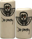 AerosmithのJoe Perryとのジョイントでデザインされた磁器製のスライドです。このスライドのサウンドはソウルフルでブルージーです。手の湿り気が浸透してスリップを押さえてくれます。 255 Joe Perry ML（Mediuml/Long） 18mm x 29mm x 70mm（内径 x外形 x長さ） US Ring Size 7-3/4 256 Joe Perry MS（Medium/Short） 16mm x 27mm x 51mm（内径 x外形 x長さ） US Ring Size 5-3/8 257 Joe Perry LL（Large/Long） 19mm x 31mm x 71mm（内径 x外形 x長さ） US Ring Size 9 258 Joe Perry LS（Large/Short） 19mm x 31mm x 51mm（内径 x外形 x長さ） US Ring Size 9