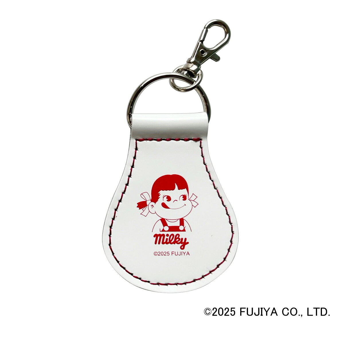 世代を超えて愛され続けているペコちゃんとのコラボレーション商品。裏面のスリット部にピックを1枚収納可能なキーホルダーです。