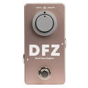 Duality Fuzz は、2つのファズ回路 ( ゲート効果のある鋭く尖ったファズサウンドとダーティーなハイゲイン・ファズサウンド ) を搭載したユニークなファズペダルであり、これらをミックスすることで様々なサウンドテクスチャーを作り出すことができます。本体トップ面の 2 連ノブで LEVEL と DUALITY をコントロール、裏面にはトリムポットで調整できる FILTER と BLEND を備えています。Control( フロント )Level: オーバードライブシグナルの音量を設定します。Duality: 2 つのディスクリートファズ回路をミックスしています。最小に設定するとゲート効果のある鋭く尖ったファズサウンド、最大に設定するとタイトなハイゲイン・ファズサウンドになります。Control( バック )マグネット式のボトムパネルを開けると、裏面のコントロール部にアクセスできます。Blend: クリーンなインプット信号とオーバードライブされた信号をミックスします。クリーン信号はユニティーゲインに固定され、オーバードライブ信号のボリュームは Level ノブで設定されるため、ブレンド比率を細かくコントロールすることが可能です。Filter: ファズ信号の高域成分の量をコントロールします。サイズ : 50mm(W) x 100mm(H) x 45mm(D) 205g9V DC( センターマイナス )/30mA