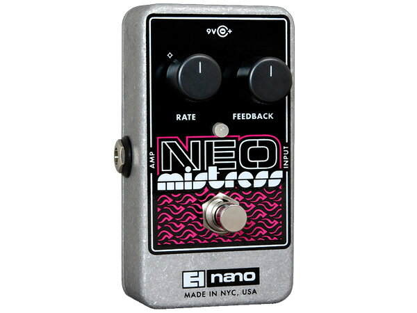 ネオ・ミストレス ◇ FLANGER / フランジャー 美しく独特な揺らぎのフランジャー、エレハモ ミストレス・シリーズに小さな ネオ ミストレスが加わりました。ギター本来の原音を大切にしたままで、上品なフランジサウンドから激しいメタルフランジまで幅広い効果を得られます。 小さくてもミストレス・シリーズの特長である、揺れがないフランジャー「フィルター・マトリックス・モード」を搭載しています。RATEつまみを11時より下げた所でフィルター・マトリックスになり、フランジャーサウンドの揺れを途中で止めたようなサウンドになります。11時以下の位置ではフィルター・マトリックスの音色を選べます。 FEEDBACKつまみは右に回していくとサウンドが段々と尖っていき、メタルフランジ・サウンドになります。LEDはフランジャーの揺れに応じて赤から緑へと変化します。コントロールは2つだけなのでセッティングも素早くできます。 &nbsp; 特徴 ◇クラシカルなフランジャー・サウンド ◇FeedbackとRateでコントロール ◇揺れのないフランジャーサウンド（フィルター・マトリックス） ◇トゥルーバイパス &nbsp; ■スペック 寸法：72W&times;110D&times;50H mm 重量：240g 電源：9Vバッテリー 使用可能な電源アダプター：9VDCセンター・マイナス 他のサイトでも販売しています。買い物かごに入れても売り切れの場合がございますのであらかじめご了承下さいませ。