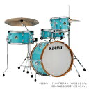 小口径キット！ Club-JAM Kit Club-JAM Kitは、小口径かつコンパクトなサイズ構成によって、持ち運びやすさと本格的なドラムサウンドを両立させたコンパクトドラムキット。 シェルには力強いアタックと温かいサウンドを兼ね備えたポプラシェルを採用。 また、バスドラムシェルに直接取り付けられたシンバルホルダーや湾曲したバスドラムスパー、そして暖かい印象を与えるブラウンのウッドフープがヴィンテージなルックスを醸し出します。 省スペースかつポータビリティに優れ、様々なシチュエーションでの演奏を可能にします。 &nbsp; 【スペック】 LJK48S：シェルキット（カバリングフィニッシュ） シェル　　　：ポプラ バスドラム　：18&quot; x 12&quot; (シンバルホルダーブラケット付き) タムタム　　：10&quot; x 7&quot; フロアタム　：14&quot; x 7&quot; スネアドラム：13&quot; x 5&quot; 付属品　　　：シングルタムホルダー(MTH50)、シンバルホルダー *その他のハードウェア類、シンバル等は付属しません。 #TAMAドラムセット #小口径ドラムセット &nbsp; &nbsp; ■上記製品仕様は2023年7月時点のものです。■ ※製品の仕様及びデザインは予告なく変更される場合があります。 ※多数のサイトに掲載しております。ご注文のタイミングによりご用意できない場合がございます。あらかじめご了承くださいませ。 随時更新するよう努めてはおりますが、最新状況は常に変動するため合わせてメーカーでもご確認下さい。 &nbsp;