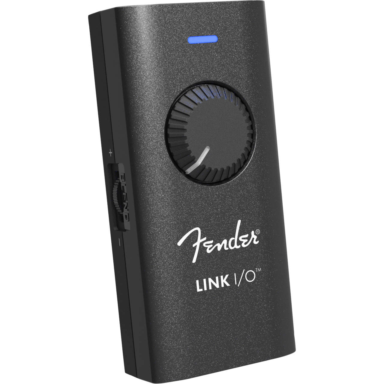 専用アプリと連携で楽曲制作をよりイージーに実現 Fender&nbsp;LINK I/O オーディオインターフェース &nbsp; あのフェンダーからポケットサイズのオーディオインターフェイスが登場！専用アプリと連携で楽曲制作をよりイージーに実現します！ ギターやベースプレイをキャプチャーするのに最適なツール、Fender Link I/Oはポケットに収まるコンパクトサイズを実現した、 スタジオグレードのオーディオインターフェースです。 Fender Link I/Oは、USB接続で原音に忠実な双方向オーディオを提供し、 楽器やヘッドフォンを携帯電話、タブレット、Mac、PCに接続することができる便利なオールインワンソリューションです。 Fender Link I/Oは、フェンダーの世界的に有名なアンプのダイナミックレスポンスと妥協のない 24ビット/96kHzオーディオを再現するように設計された入力段を備え、 あらゆるパッシブ／アクティブ楽器からハイファイトーンをそのままデバイスに届けます。 内蔵されたインプットメーターとミックスコントロールは、究極の低レイテンシーモニタリング体験を提供し、 重量感のあるボディはどんな環境でも安定した作業を保証します。 Fender Link I/Oは、楽曲のアイディア記録や、お気に入りのアンプシミュレーターアプリでの練習においても、 Fenderクオリティのレコーディングを可能とします。 ・24-bit / 96kHzのスタジオ品質アナログ > デジタルコンバーター ・ハイインピーダンス入力ステージがアンプの入力ジャックのように反応 ・側面に配置されたミックスコントロールによる究極の低レイテンシーモニタリングが可能 ・側面のパッドスイッチで高出力およびアクティブ楽器に対応 ・反応型LEDシグナルメーターで録音レベルをリアルタイムに確認可能 ・重量感のあるボディと滑り止めシリコン足により、あらゆる表面で安定した録音が可能 ・USB-C接続で電力供給が可能（アダプター不要） &nbsp; 他のサイトでも販売しています。買い物かごに入れても売り切れの場合がございますのであらかじめご了承下さいませ。 &nbsp;