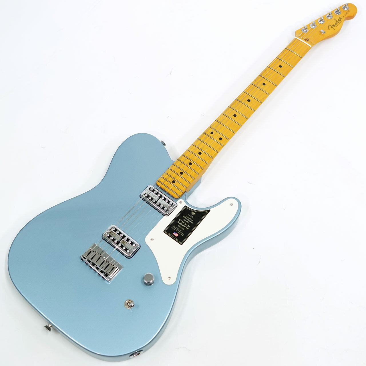 75th Anniversary Telecaster Collectionは、75年にわたり築かれてきたアイコニックなテレキャスター&reg;の豊かな伝統と伝説的なトーンを記念する特別なシリーズです。各75周年記念Telecasterモデルは、Teleを比類なきアイコンへと導いた豊かな伝統と伝説的なトーンを体現します。ヴィンテージを愛するピュアリストから、最先端の機能を求めるプレイヤーまで、必ず満足できるモデルが揃っています。 75th Anniversary Telecaster Collectionは、テレキャスターの奥深いレガシーを体感しながら、Fenderの歴史の一部を所有できる特別なコレクションです。 75th Anniversary American Professional Classic Cabronita Telecasterは、ヴィンテージの魅力と現代的な性能を絶妙に融合させたスペシャルなモデルです。&nbsp; ネックポジションとブリッジポジションにTV Jonesピックアップを搭載し、深み、パンチ、そして煌めきのあるトーンを実現します。 Modern &ldquo;C&rdquo;シェイプのメイプルネックは、9.5インチラジアス指板を備え、快適さと優れた演奏性を提供します。パーロイド製ボタンチューナーはクラシックなルックスと正確なチューニング安定性を兼ね備えています。 鮮やかなフィニッシュが、この一流のプロ仕様ギターをより一層引き立てます。&nbsp; スタジオからステージまで、75th Anniversary American Professional Classic Cabronita Telecasterは、Fenderの黄金期の魂を宿しつつ、現代のプレイヤーに最適化された進化を遂げています。 Weight : 3.625 kg ハードケース付属 撮影環境、パソコン環境により色味は異なる場合もありますが、杢目は画像の商品でのお届けとなります。 他のサイトでも販売しています。買い物かごに入れても売り切れの場合がございますのであらかじめご了承下さいませ。 Body Material : Alder Body Finish : Gloss Urethane Neck Material : Maple Neck Finish : Satin Urethane Neck Shape : Modern "C" Scale Length : 25.5" (648 mm) Fingerboard : Material Maple Fingerboard Radius : 7.25" (184.1 mm) Number of Frets : 22F Fret Size : Medium Jumbo Nut Material : Bone Nut Width : 1.685" (42.8 mm) Bridge : 6-Saddle Vintage-Style Strings-Thru Hardtail with Polished Block Steel Saddles Tuner : Deluxe Cast/Sealed with Pearl Buttons Pickup : TV Jones TV Classic Controls Master Volume 3 Way SW &nbsp;