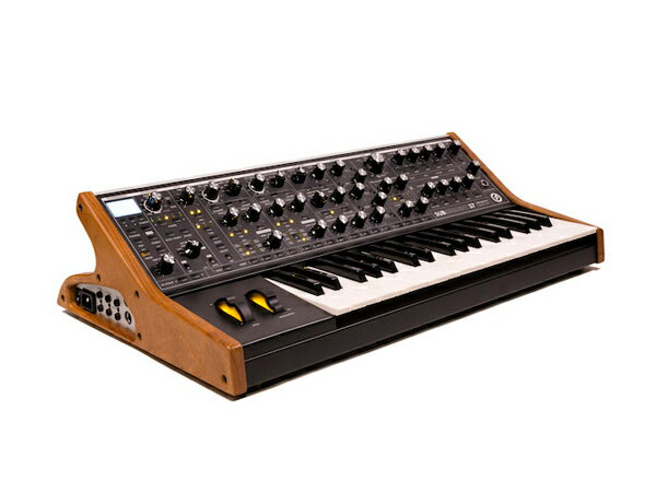 moog Subsequent 37 AiOEVZTCU[ 37Ձy[ 񂹏i z