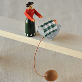 ヴォルフガング ヴェルナー Wolfgang Werner やじろべえ ゆりかごのサムネイル