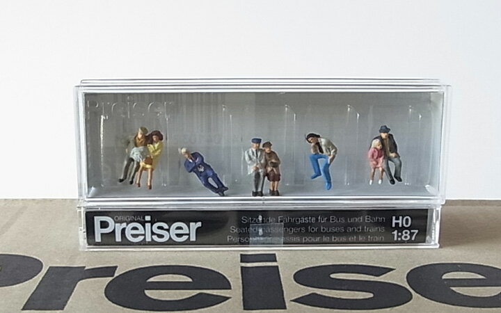 Preiser/プライザー 10384 HO 1/87 座っている乗客(バス・列車用)