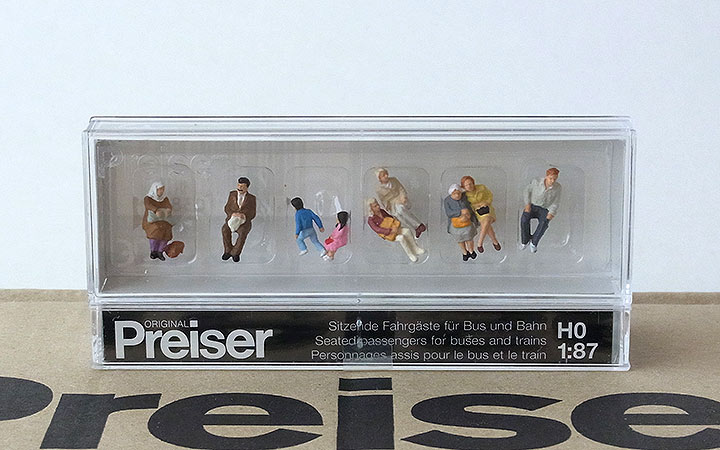 Preiser/プライザー 10385 HO 1/87 座っている乗客(バス・列車用)
