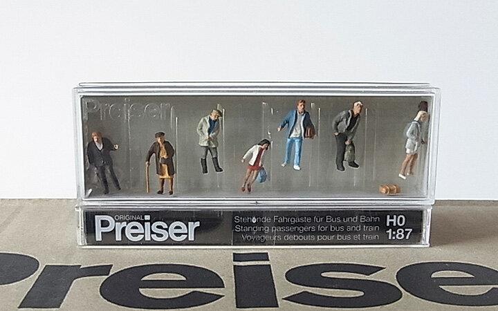 Preiser/プライザー 10400 HO 1/87 立っている乗客(バス・列車用)