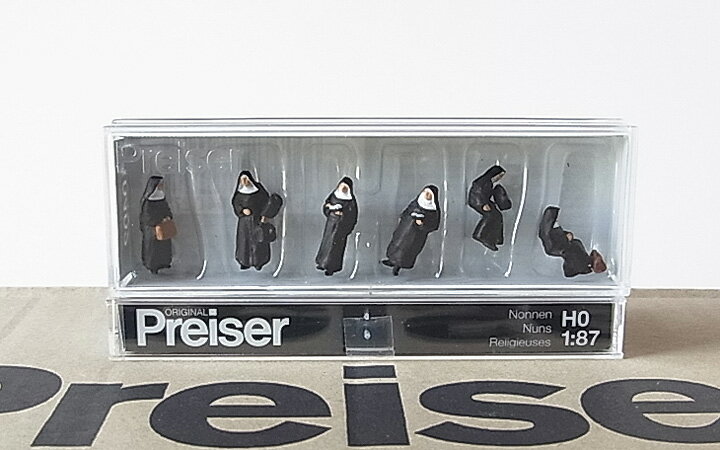 Preiser/プライザー 10402 HO 1/87 修道女