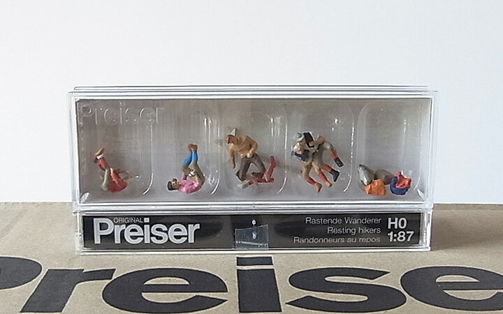 Preiser/プライザー 10442 HO 1/87 休憩するハイカー