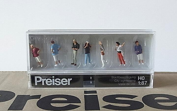 Preiser/プライザー 10468 HO 1/87 市内観光者