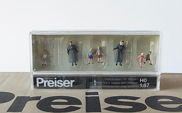 Preiser/プライザー 10533 HO 1/87 プロテスタントのシスターと子どもたち