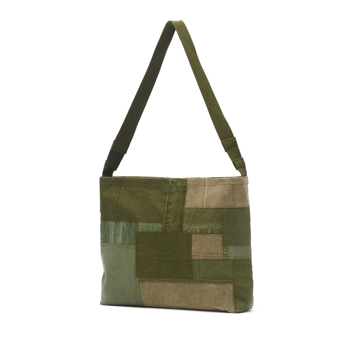 【エントリー&楽天カード最大18倍】 ホーボー ショルダーバッグ hobo DELIVERY BAG UPCYCLED US ARMY CLOTH 斜めがけバッグ 布 コットン A4 7L 軽量 ミリタリー 日本製 メンズ レディース HB-BG3409