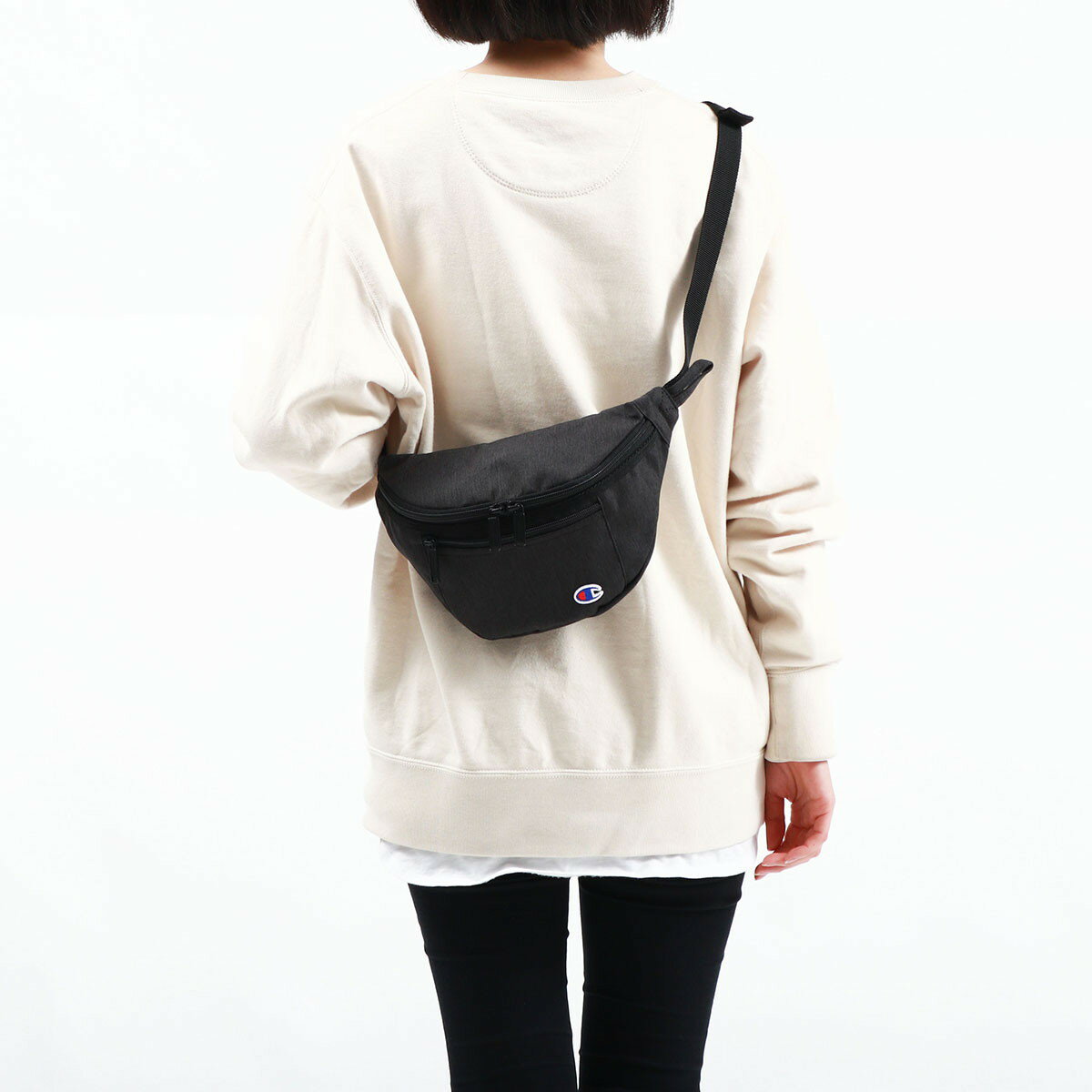 チャンピオン ウエストバッグ Champion ドリュー 斜めがけ バッグ ボディバッグ 横型 コンパクト 小さめ 軽量 2L 小学生 中学生 高校生 男子 女子 アウトドア メンズ レディース 67903