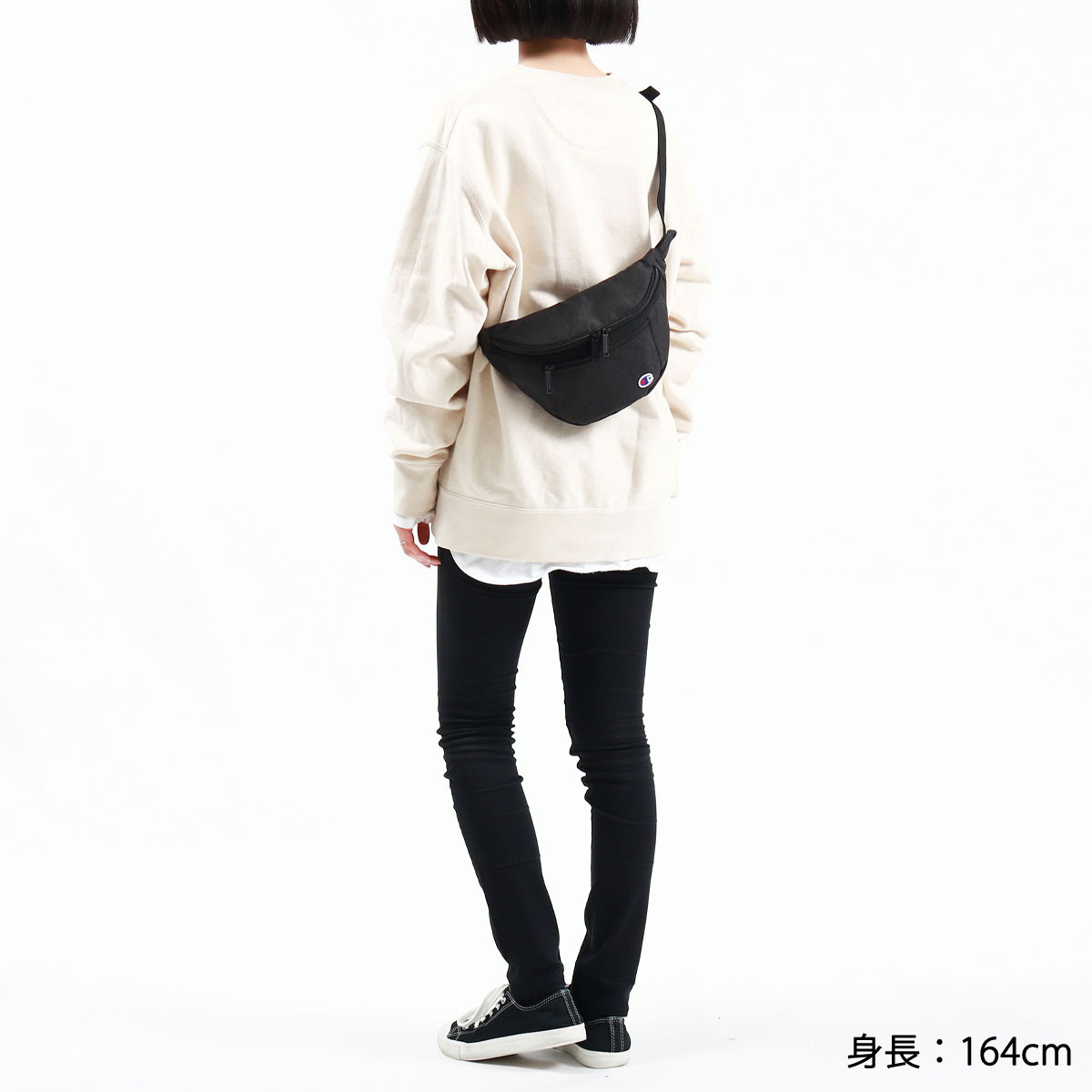 チャンピオン ウエストバッグ Champion ドリュー 斜めがけ バッグ ボディバッグ 横型 コンパクト 小さめ 軽量 2L 小学生 中学生 高校生 男子 女子 アウトドア メンズ レディース 67903