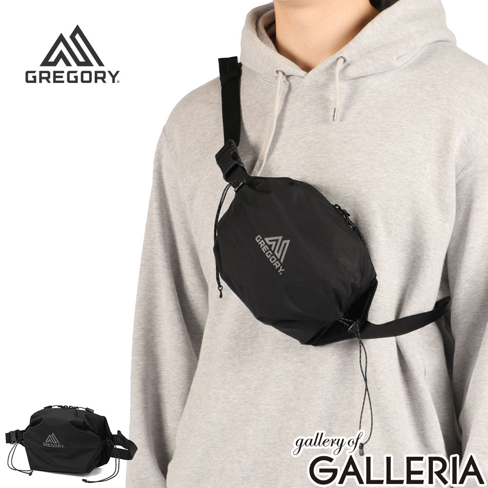 グレゴリー ウエストバッグ GREGORY アウトドア メンズ レディース ウエストパック ボディバッグ 小さめ ウエストポーチ 斜めがけバッグ コンパクト 軽量 おしゃれ 3L AEROLITE エアロライトランバーパック 斜め掛けバッグ 軽い バッグ ウエスト ボディーバッグ 斜め掛け 斜めがけ スリングバッグ コンプレッションストラップ ジッパープル メッシュポケット ミニ 小さい 肩掛け 肩かけ スポーツ キャンプ 旅行 トラベル フェス レジャー 3リットル gregory CLASSIC クラシック 黒 ブラック シンプル カジュアル オシャレ デイリー 大人 ブランド ファスナー ナイロン スポーティ オールシーズン 無地 ロゴ ワンポイント 斜め掛け有体にピタッとフィットアクティブをサポート驚くほど軽量で丈夫な素材を使用した『AEROLITE/エアロライト』シリーズのウエストバッグ。体にフィットするカーブデザインで、ウエストにも斜めがけにも自然になじみます。スマホや財布もすっぽり収まる見た目以上の収納力。掴みやすいジッパープルやメッシュポケットを装備。サイドのコンプレッションストラップを調整することで、荷物量によってフォルムも変えることができるデザイン。日常の外出から旅行やフェスまで、身軽でアクティブなお出かけをサポートします。 サイズ （約）＜本体＞W17(収納部)/24(本体)×H12×D14(cm)＜収納口＞18(cm)＜ウエストストラップ＞全長 140［本体：24＋ストラップ：最長 116］×幅 2.5(cm)※サイズ・重量は当店計測値となります。　商品により、若干の個体差が生じます。※当店のサイズ計測方法はこちら 素材＜表地＞ナイロン100% 重量 （約）110g 容量 （約）3L カラーブラック(1588051041) 原産国ベトナム 仕様＜内側＞ポケット×1 ＜購入前にご確認ください＞・メーカーの意向により、付属品の収納袋や箱、製品の仕様やデザインは予告なく変更となる場合がございます。・商品をご使用する前に、「取り扱い上の注意」「洗濯表示」等を必ずご確認ください。・PC・タブレットサイズは目安です。同じインチ数でも製品によってサイズが異なるため、対応できない場合もございますので、予めご確認の上お求めください。・天然皮革や天然素材を使用した製品は、素材本来の風合いとしてキズや色ムラ、シワ、色の濃淡、素材の割れ、けば立ち、形の歪みなど、一点一点違いが見られる場合がございます。商品の特性としてご理解の上、お楽しみください。※皮革の特性について購入前に必ずご確認ください・防水機能がある製品は、完全防水ではないため、縫製部分である針穴からなどの水の侵入は防ぐことはできませんのでご注意ください。・摩擦・水濡れ・日焼けなどにより、色落ち・色褪せが生じる場合があります。 また、製品と衣類の接触により、相互に色移りする場合がございます。・柄の位置やカラーバランスなどは、生地の裁断や製造過程、素材の特性により画像とは異なる場合がございます。商品をお選びすることはできませんので、予めご了承ください。・ダブルジップファスナーの商品につきましては、ファスナーの構造上、順目、逆目が存在しており、片方(逆目)に多少の引っ掛かりを感じることがございます。ダブルファスナーの特性上、不良品ではございませんので、予めご了承ください。・極力実物に近い色味を再現しておりますが、モニター等の条件により画面上と実物では色味が異なって見える場合がございます。 もっと探す スモールサイズウエストバッグ（ナイロン・その他）一覧にアクセス アイテムリスト一覧にアクセス ブランドリスト一覧にアクセス
