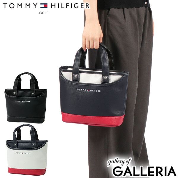 トミー ヒルフィガー ゴルフ カートバッグ TOMMY HILFIGER GOLF トートバッグ メンズ レディース ファスナー付き 小さめ おしゃれ ブランド ポケット付き A5 カジュアル 軽量 ラウンドバッグ FACE チャック 男性 女性 大人 ロゴ 自立 合皮 合成皮革 トート 横型 横 ヨコ ヨコ型 横型トート 横型トートバッグ 手持ち 手提げ バッグ ゴルフグッズ ゴルフ用品 ゴルフアクセサリー ゴルフアイテム ゴルフギア スポーツ スポーティ ラウンド用品 ラウンド 小さい ゴルフバッグ シンプル 軽い A5サイズ ジム カートトート カート ゴルフトートバッグ 無地 ワンポイント ファスナー オールシーズン メーカー希望小売価格はメーカーサイトに基づいて掲載しています洗練されたデザイン ゴルフスタイルを格上げ『TOMMY HILFIGER GOLF』FACEシリーズのラウンドバッグ。従来モデルと同様に高級感のあるシンセティックレザーを使用。天マチはファスナー仕様で開閉がスムーズ。フロントにはファスナー付きポケット、背面には差し込みポケットを搭載。内側にもポケットを備え、ラウンドを快適にしてくれる仕上がり。シンプルでありながら洗練された上品なルックスでユニセックスでお使いいただけます。 サイズ （約）＜本体＞W28(上部)/23(下部)×H22×D13(cm)＜ハンドル＞高さ 10(cm)※サイズ・重量は当店計測値となります。　商品により、若干の個体差が生じます。※当店のサイズ計測方法はこちら 素材＜表地＞合成皮革(PU) 重量 （約）330g カラーブラック(10)、ネイビー(30)、ホワイト(00) 原産国中国 仕様＜外側＞ポケット×2＜内側＞ポケット×2 ＜購入前にご確認ください＞・メーカーの意向により、付属品の収納袋や箱、製品の仕様やデザインは予告なく変更となる場合がございます。・商品をご使用する前に、「取り扱い上の注意」「洗濯表示」等を必ずご確認ください。・PC・タブレットサイズは目安です。同じインチ数でも製品によってサイズが異なるため、対応できない場合もございますので、予めご確認の上お求めください。・天然皮革や天然素材を使用した製品は、素材本来の風合いとしてキズや色ムラ、シワ、色の濃淡、素材の割れ、けば立ち、形の歪みなど、一点一点違いが見られる場合がございます。商品の特性としてご理解の上、お楽しみください。※皮革の特性について購入前に必ずご確認ください・防水機能がある製品は、完全防水ではないため、縫製部分である針穴からなどの水の侵入は防ぐことはできませんのでご注意ください。・摩擦・水濡れ・日焼けなどにより、色落ち・色褪せが生じる場合があります。 また、製品と衣類の接触により、相互に色移りする場合がございます。・柄の位置やカラーバランスなどは、生地の裁断や製造過程、素材の特性により画像とは異なる場合がございます。商品をお選びすることはできませんので、予めご了承ください。・ダブルジップファスナーの商品につきましては、ファスナーの構造上、順目、逆目が存在しており、片方(逆目)に多少の引っ掛かりを感じることがございます。ダブルファスナーの特性上、不良品ではございませんので、予めご了承ください。・極力実物に近い色味を再現しておりますが、モニター等の条件により画面上と実物では色味が異なって見える場合がございます。 もっと探す ゴルフバッグ&キャディバッグ一覧にアクセス アイテムリスト一覧にアクセス ブランドリスト一覧にアクセス