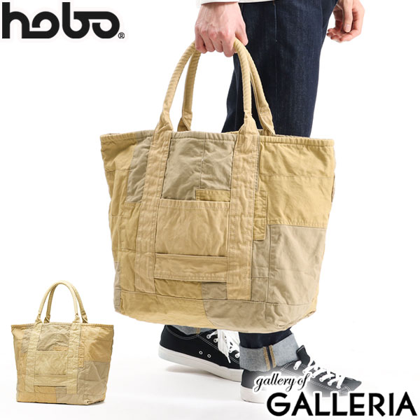 ホーボー/hobo/CARRY-ALL TOTE L UPCYCLED FRENCH ARMY CLOTH/L/Lサイズ/FRENCH ARMY CLOTH PATCHWORK/フレンチアーミークロスパッチワーク/フレンチアーミーシリーズ/トートバッグ/トート/バッグ/肩掛け/手持ち/持ち手/長め/B4/A4/29L/軽量/軽い/ヴィンテージ/ユーズド/テントクロス/フランス軍/カジュアル/アウトドア/アーミー/ミリタリー/ベージュ/メンズ/レディース/日本製/ブランド/大きめ/大き目/大容量/おしゃれ/オシャレ/布/旅行メーカー希望小売価格はメーカー商品タグに基づいて掲載していますGALLERIA SELECT　｜　Urban 独特の風合いで魅せる50'sヴィンテージ 50年代にフランス軍で実際に使用されていた、ヴィンテージから採ったテントクロス製トートです。こちらは、収納力に優れたLサイズ(29L)。ベーシックフォルムでありながら独特な風合いが存在感のあるアイテムです。荷物をラフに詰め込める丈夫な仕様と容量の多さから、旅行用バッグにもおすすめです。 1点ずつ表情の異なる個性豊かな素材 本体素材は、古いジーンズをリペアしたような、立体感のあるパッチワークの表情が魅力的です。1点1点生地の質感や色落ちが変わり、パッチワークのパターンもまったく同じものはありません。ハンドルには芯材を入れているため、握りやすさと耐久性の高い仕上がりになっています。 荷物が増えても安心の頼れる収納力が魅力 大容量B4サイズの収納部は、幅広なマチのためお出掛け時の荷物が申し分なく収まります。たっぷりとした収納口で荷物の取り出しがスムーズに行えるのもポイントです。内部には小物類の管理に役立つポケットを2ヶ所設けているため、バッグの中で細かなアイテムが埋もれてしまう心配もありません。 Item Spec 表地　｜コットン100％ サイズ｜本体：約 W530（上部）/370（下部）×H385×D190（mm） 　　　　ハンドル：高さ 約 190（mm） 　　　　※サイズは当店計測サイズとなります。 　　　　　商品により、若干の個体差が生じます。 　　　　※サイズの計測方法はこちら 重量　｜約 670グラム 容量　｜約 29L 生産国｜日本 仕様　｜[外側] 　　　　・ポケット（S）×1 　　　　[内側] 　　　　・ポケット（M）×2 購入時のご注意 ※この商品はユーズド品を使用しており、1点1点生地の質感や色落ち、パッチワークのパターンが異なります。商品をお選びすることはできませんので、予めご了承ください。 ※水濡れ（雨・汗など）や日焼けによる色落ち、退色は避けられませんので、夏季、雨天でのご使用、また淡い色の服装に合わせる場合は十分にご注意ください。 ※極力実物に近い色味を再現しておりますが、モニター等の条件により画面上と実物では色味が異なって見える場合がございます。 このブランドの商品一覧　　＞ ブランドリストから探す　　＞ アイテムカテゴリから探す　＞　 セールアイテムを探す　　　＞