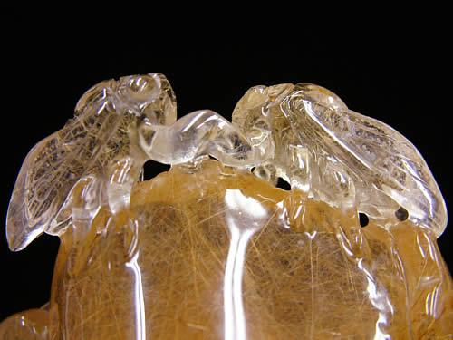 オレンジゴールドルチル　セミ彫刻