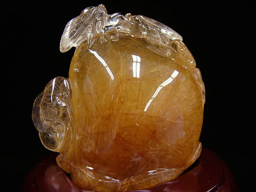 オレンジゴールドルチル　セミ彫刻