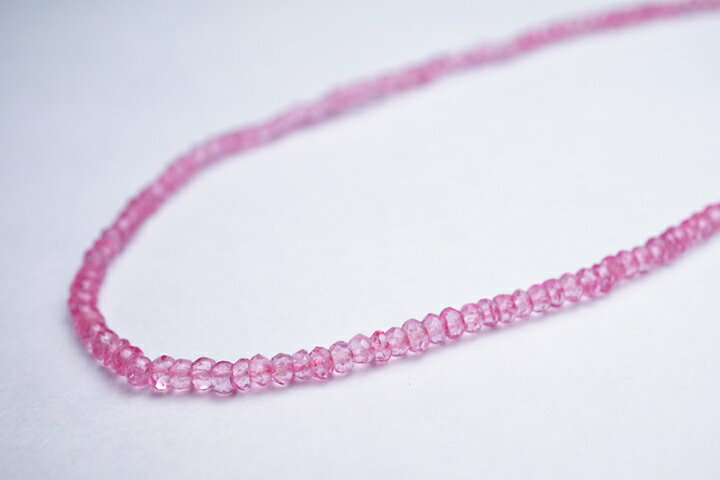 ピンクトパーズ　ボタンカット　連売りビーズ32センチ(インド加工)