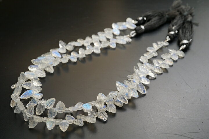 ブルームーンストーン　カービングリーフ　連売り25センチ(インド加工)