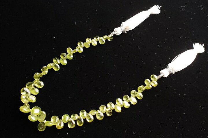 スフェーン　プレーンペアシェイプ　連売り20センチ(インド加工)