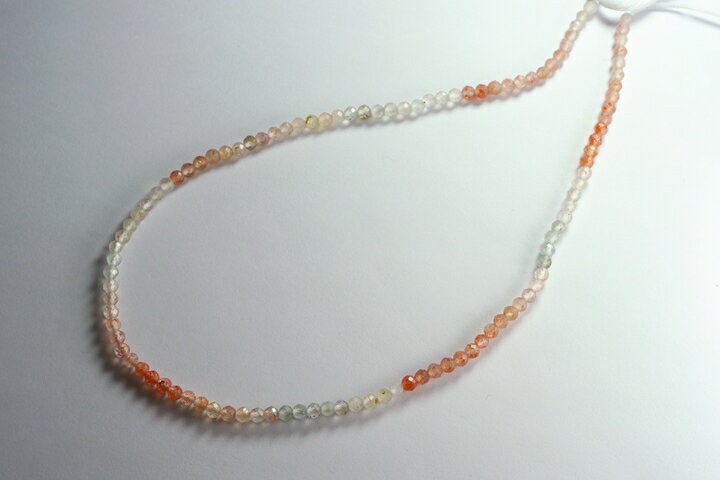 サンストーン　ミックスカラー　ラウンドカット　連売り32センチ(インド加工)