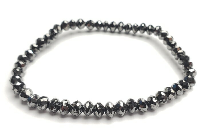 お客様からご要望の多かった穴の大きいサイズでシリコンゴムが入るタイプのブラックダイヤモンドボタンカットブレスレットでございます。全て再度、加工をして穴のサイズを大きくして完璧な状態まで仕上げております。この品質でこの価格は業界最安値を目指し...