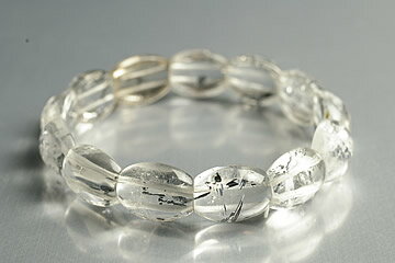 20Aスティブナイト（輝安鉱）インクォーツバングルブレスレット ルーマニア産