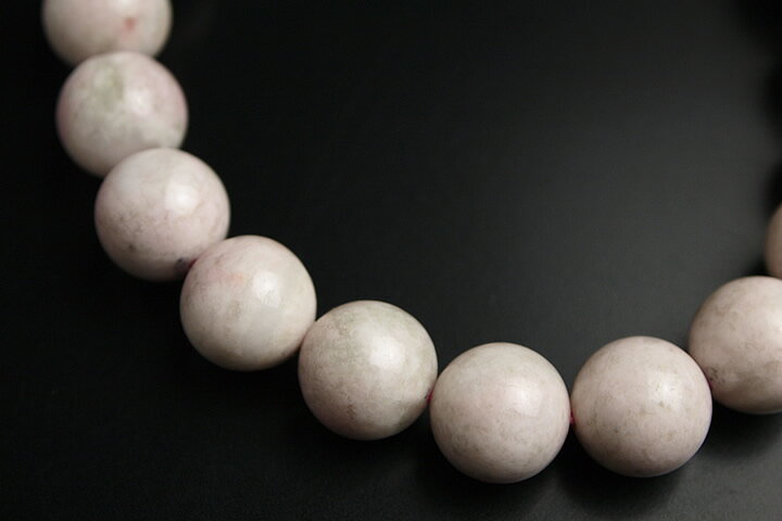 超レア品10mmピンク糸魚川翡翠(チューライト入り)ブレス プレミアム　原産地証明書付