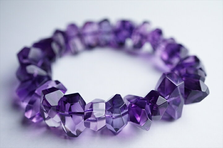 ウルグアイアメジスト　ブリビアンカットブレスレット　ファイナルグレード++