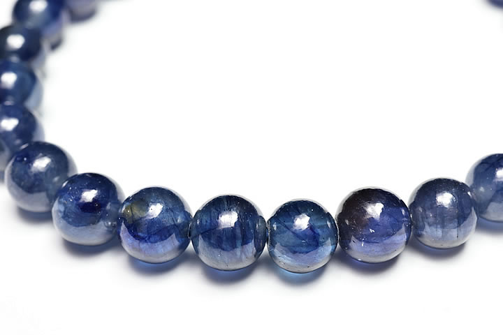 ミャンマー産宝石質5.5〜7.5mmロイヤルブルーサファイアブレスレット　超レア品