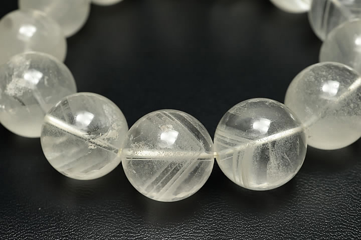 17〜17.5mm最高級品3Aホワイトファントムブレスレット ブラジル産