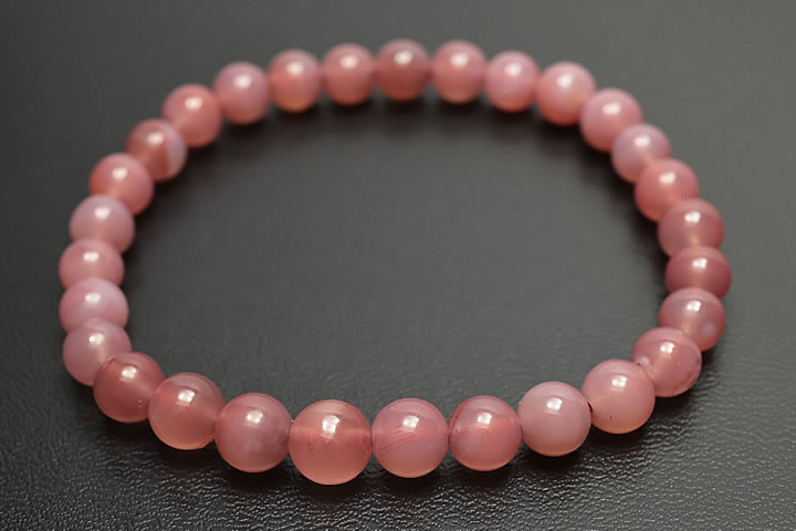 67mm天然赤メノー(瑪瑙)ブレスお買い得品 四川省産