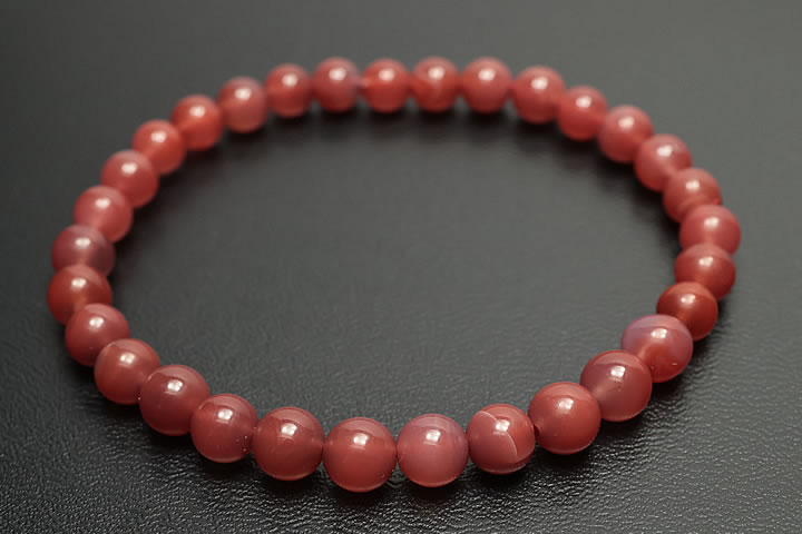 5.56mm天然赤メノー(瑪瑙)ブレスお買い得品 四川省産