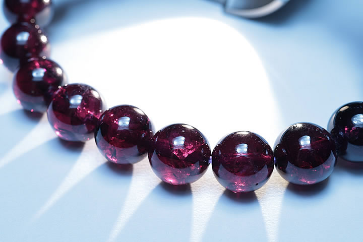 9mmロードライトガーネットブレスレット ファイナルグレード++++ ブラジル産