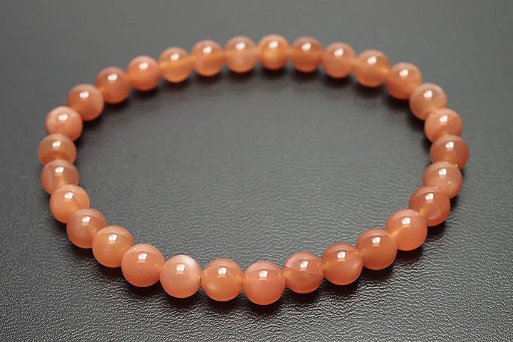 6mmオレンジムーンストーン5Aブレス
