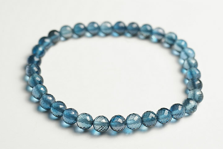 5.5mmロンドンブルートパーズカットブレス　宝石品質