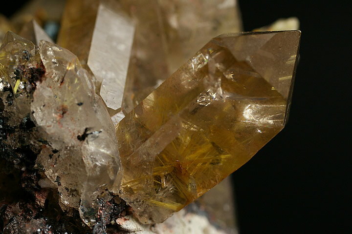 高級品ルチル水晶クラスター