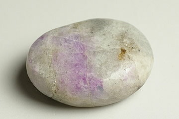 ハックマナイト