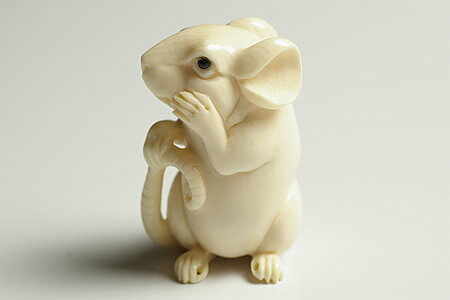 マンモス化石彫刻 干支 子